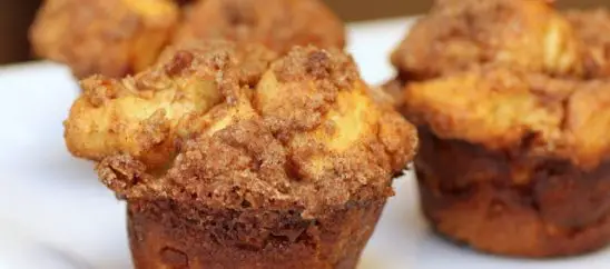 Cinnamon Crunch Cobblestone Muffins