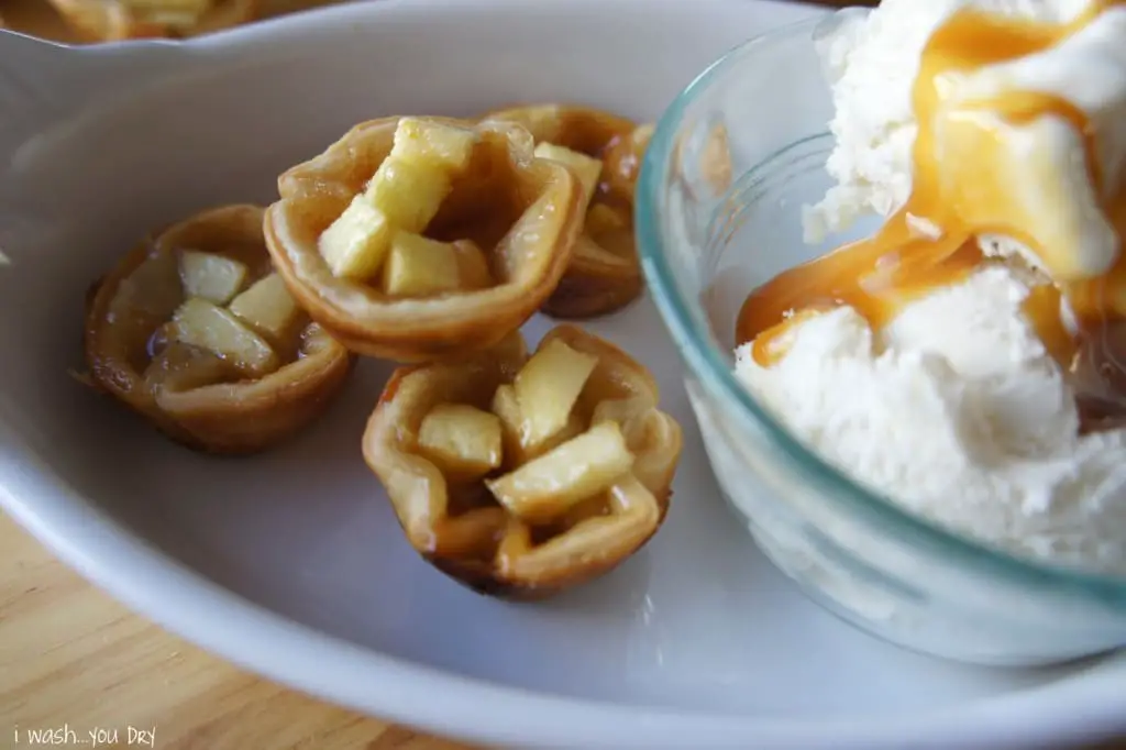 Sweet apple cups